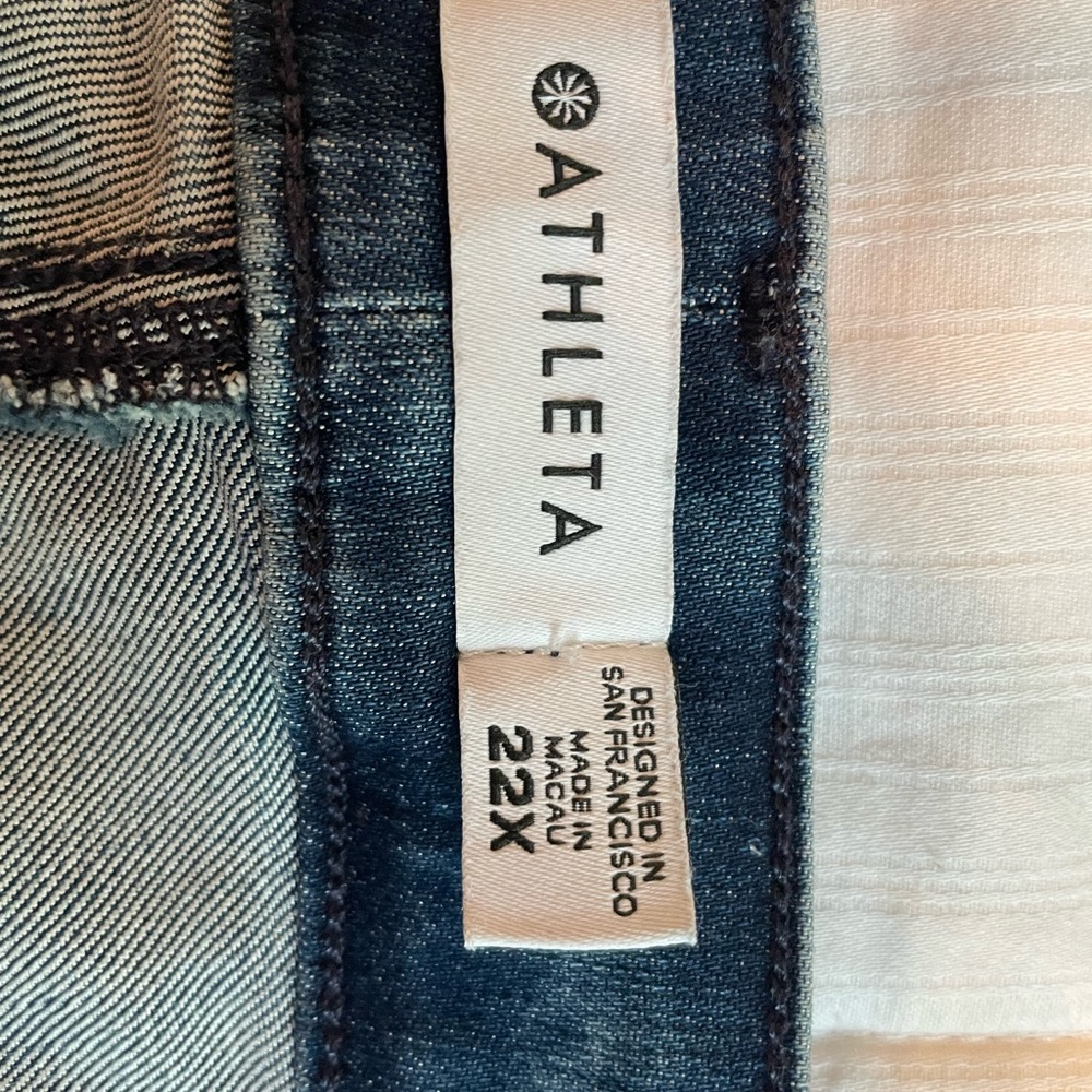Athleta skinny jeans. - Picture 9 of 9